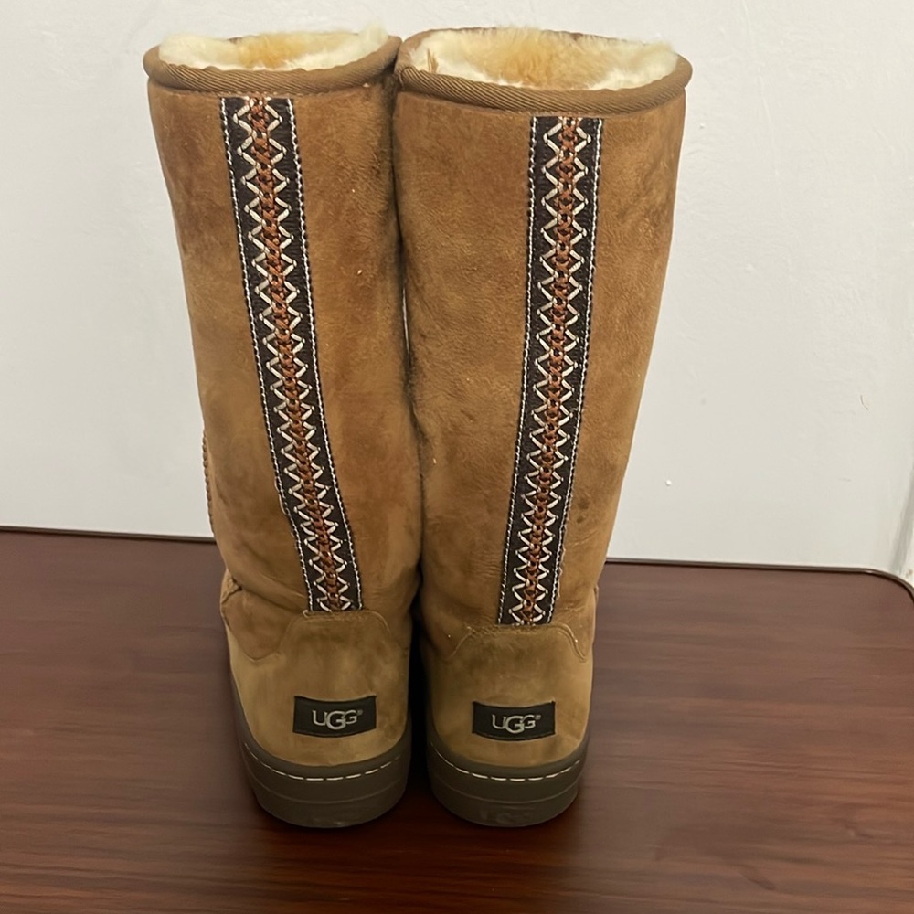 Ugg Sundance Boots - Picture 7 of 8